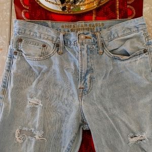 American Eagle Distressed Jeans size 29x32